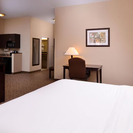 Holiday Inn Express & Suites Fairmont, An Ihg Hotel Exteriér fotografie